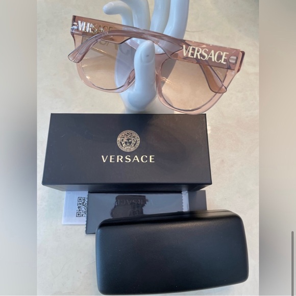 Versace Sunglasses - Picture 4 of 6